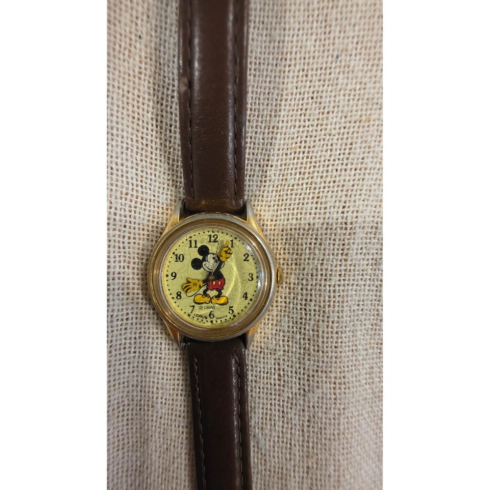 Vintage Lorus Disney Mickey Mouse Watch Gold Tone V515-6080 Brown Leather Band